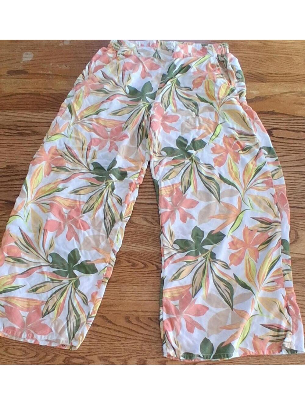 Roxy Easy Peasy beach pants,white fabric with a tropical palm leaf print,L